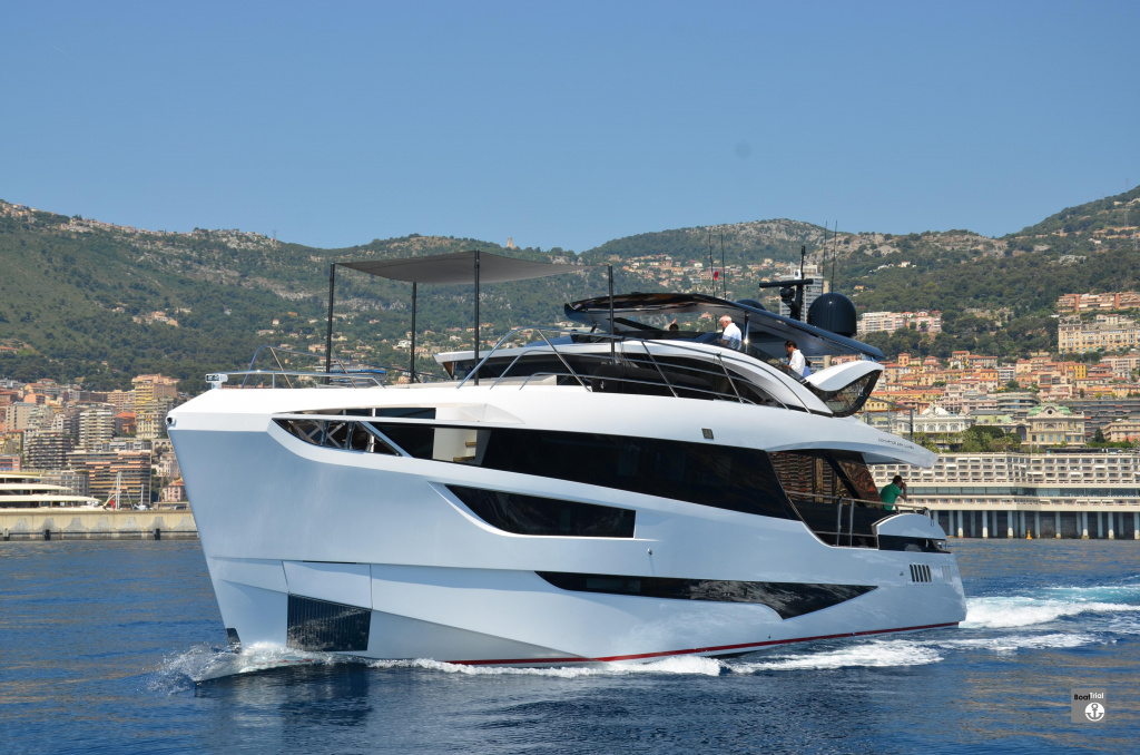 Boat International Design _ Innovation Award 2020 WINNER - Dominator Illumen 28.jpg