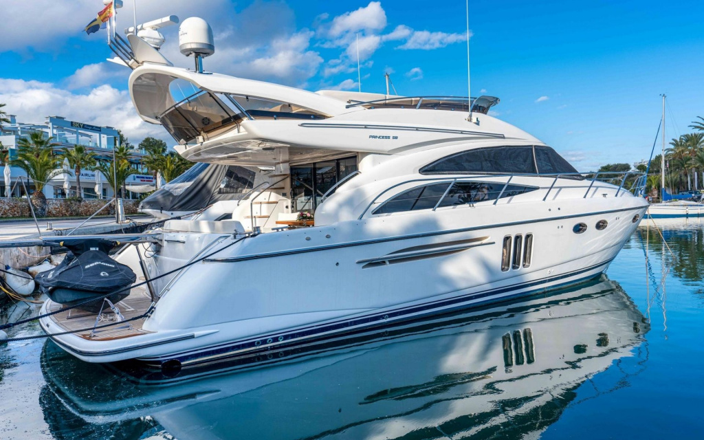 Princess 58 020-513-1.jpg