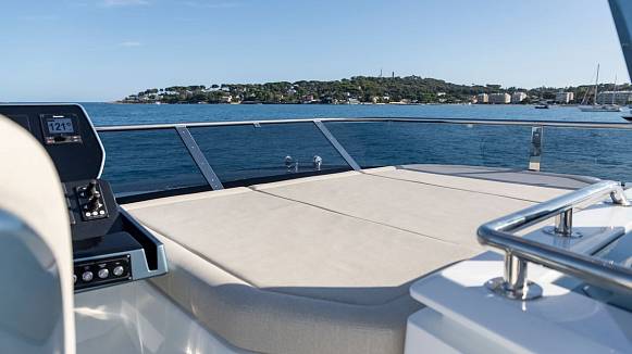 Яхта GALEON 430 EXPLORER