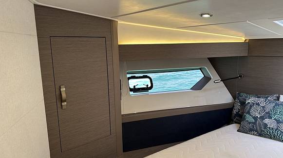 Яхта GRAN TURISMO 45