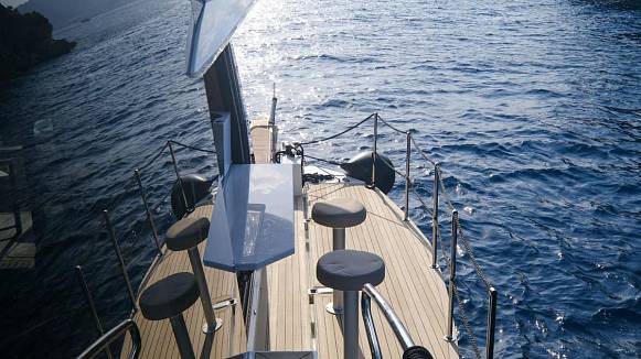 Яхта GALEON 500 FLY