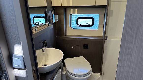 Яхта GRAN TURISMO 45