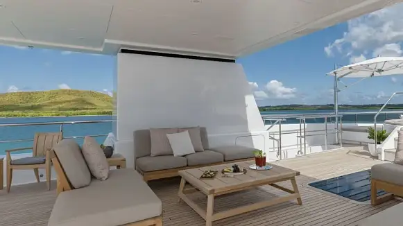 GLADIATOR yacht