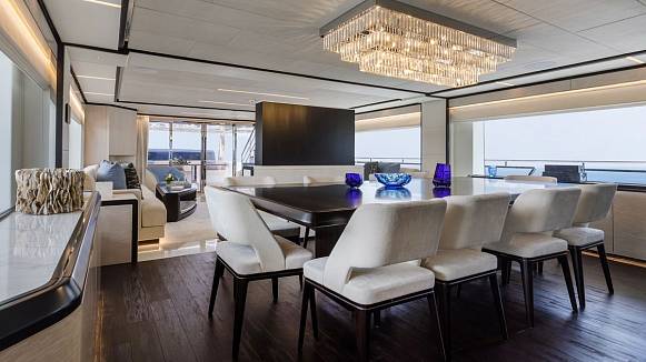 Яхта MAJESTY 120