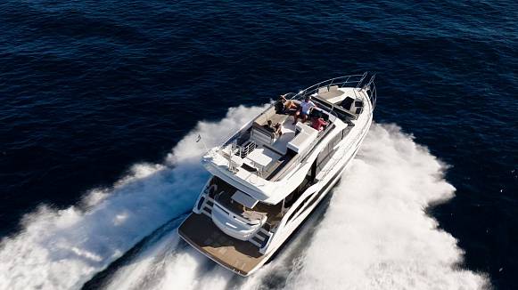 Яхта GALEON 480 FLY