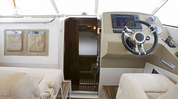 Яхта Marex 370 Aft Cabin