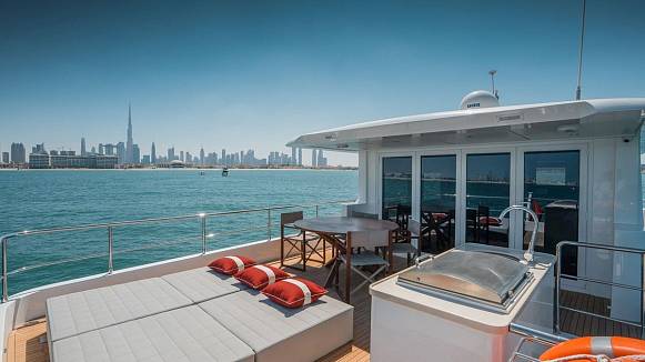 Яхта NOMAD 75 SUV