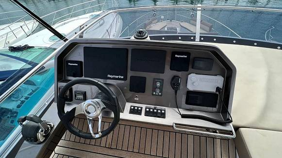 Яхта GALEON 460 FLY