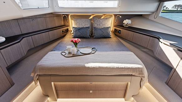 Яхта GALEON 435 GTO