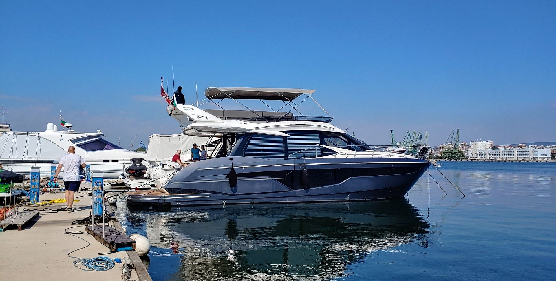 GALEON 500 FLY yacht