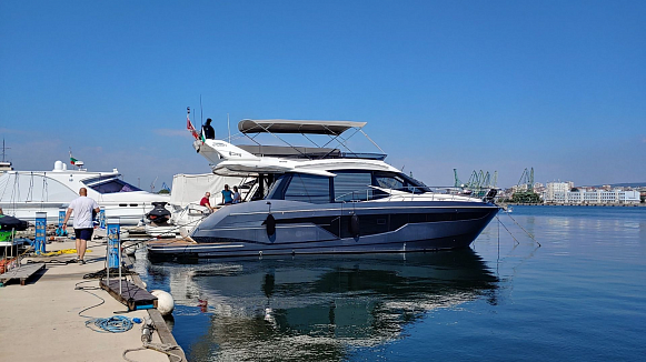 GALEON 500 FLY yacht