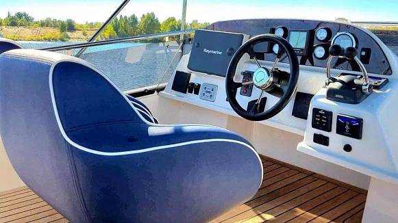 Яхта TRISTAN 345