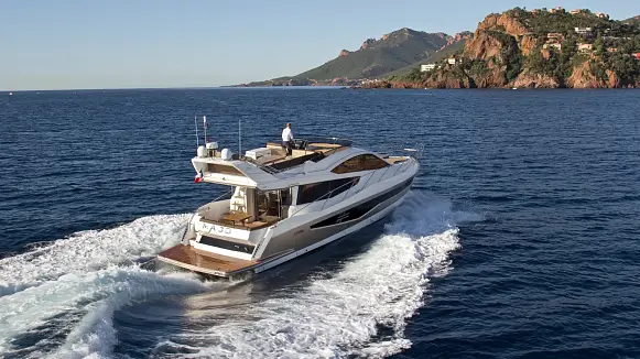 Яхта GALEON 550 FLY
