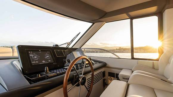 Яхта AZIMUT MAGELLANO 60