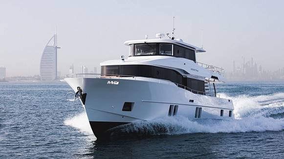 Яхта Nomad 70 SUV