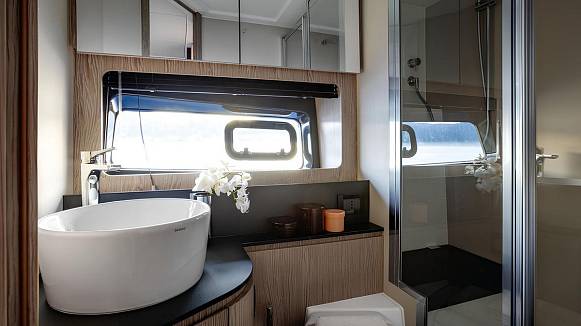 Яхта AZIMUT 45 ATLANTIS