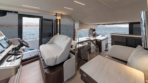 Яхта GALEON 430 EXPLORER