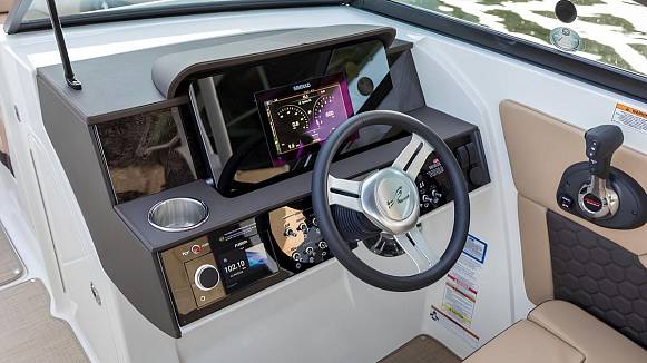 Яхта SEA RAY 270 SDX