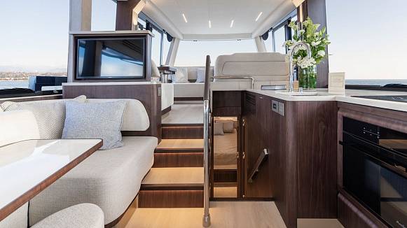 Яхта GALEON 430 EXPLORER