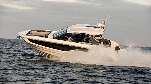 Яхта GALEON 325 GTO
