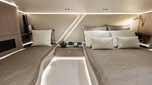 Яхта GALEON 435 GTO