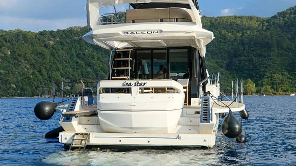 Яхта GALEON 500 FLY