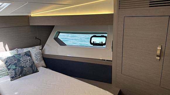 Яхта GRAN TURISMO 45