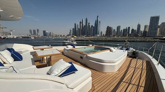 Яхта MAJESTY 112 TERRACE