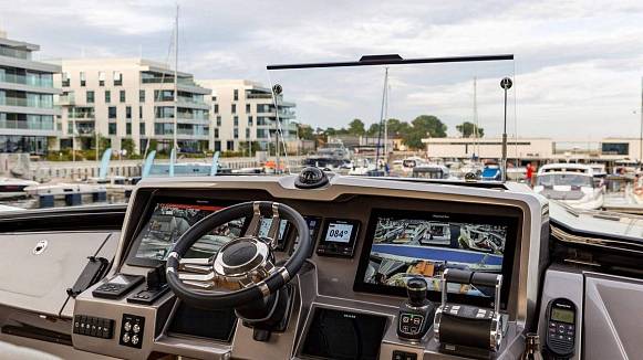 Яхта Galeon 700 Sky