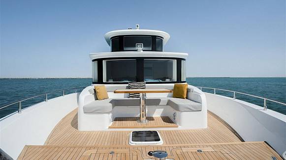 Яхта NOMAD 65 SUV