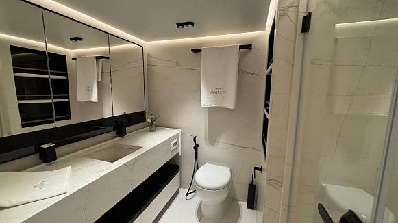 Яхта MAJESTY 112 TERRACE