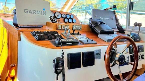 Яхта TRISTAN 345