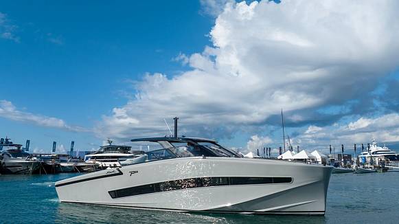 Яхта FIART P58