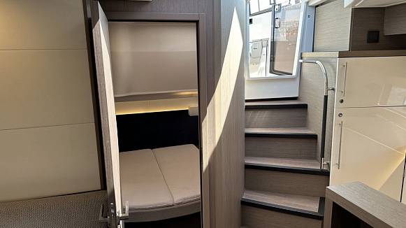 Яхта GRAN TURISMO 45