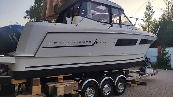 Яхта Merry Fisher 855