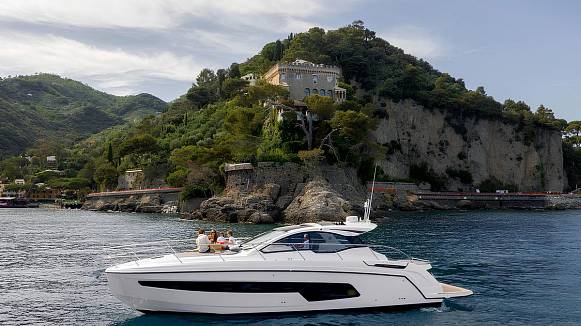 Яхта AZIMUT 45 ATLANTIS