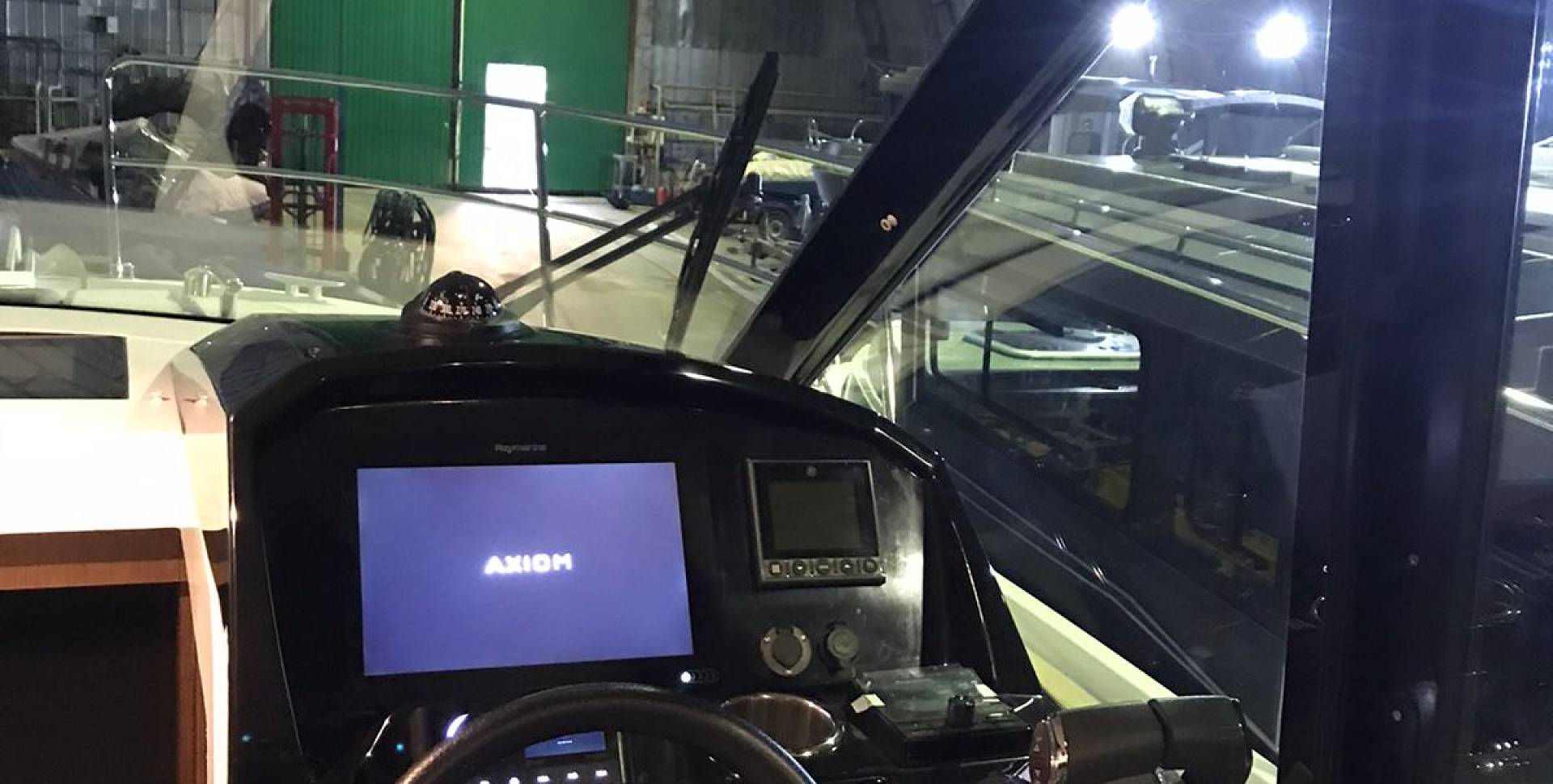 Яхта Merry Fisher 895