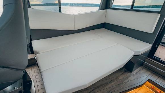 Яхта VICTORY A11