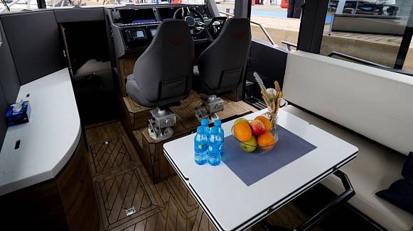 Яхта VICTORY A11