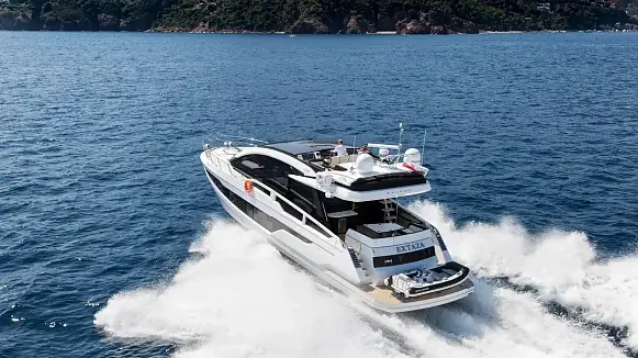 Яхта GALEON 650 SKY