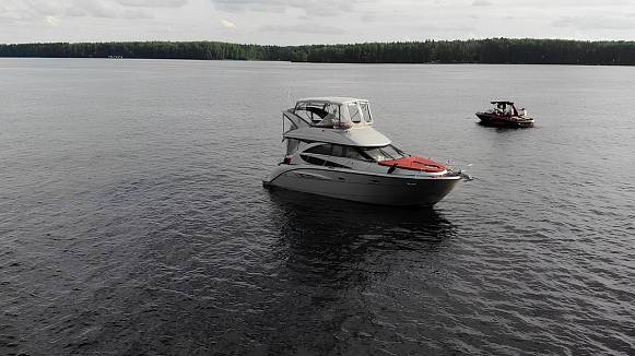 Яхта Meridian 341