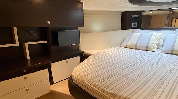 Яхта CRANCHI ATLANTIQUE 43