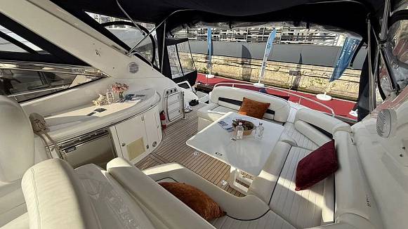 Яхта Sunsееkеr Portofino 46