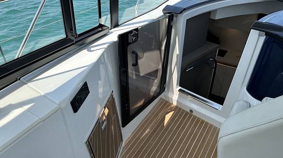 Яхта GRAN TURISMO 45