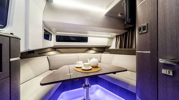 Яхта GALEON 325 GTO