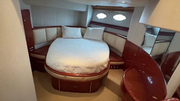 Яхта FAIRLINE SQUADRON 62