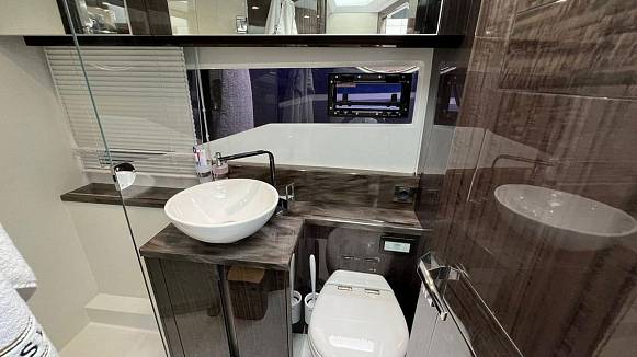 Яхта GALEON 460 FLY