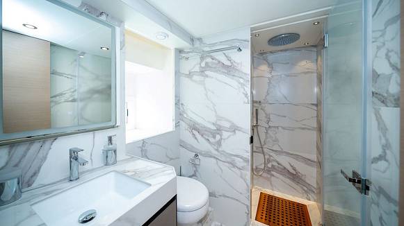 Яхта NOMAD 75 SUV