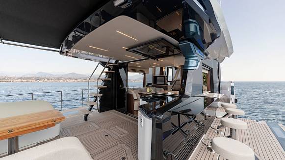 Яхта GALEON 430 EXPLORER