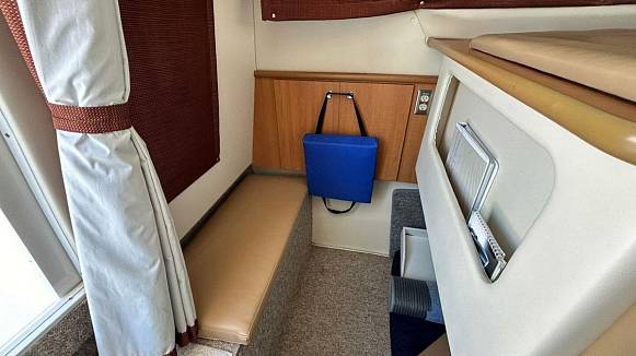 Яхта BAYLINER 288 DISCOVERY